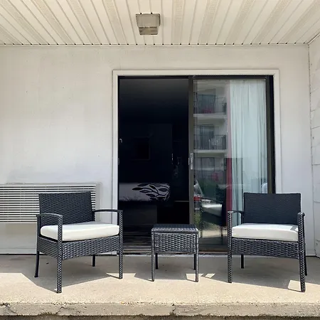 Simple Life Motel