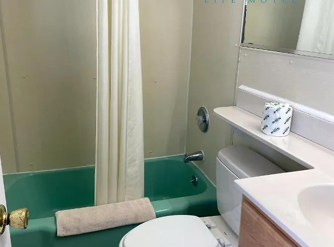 Simple Life Hotel Ocean City